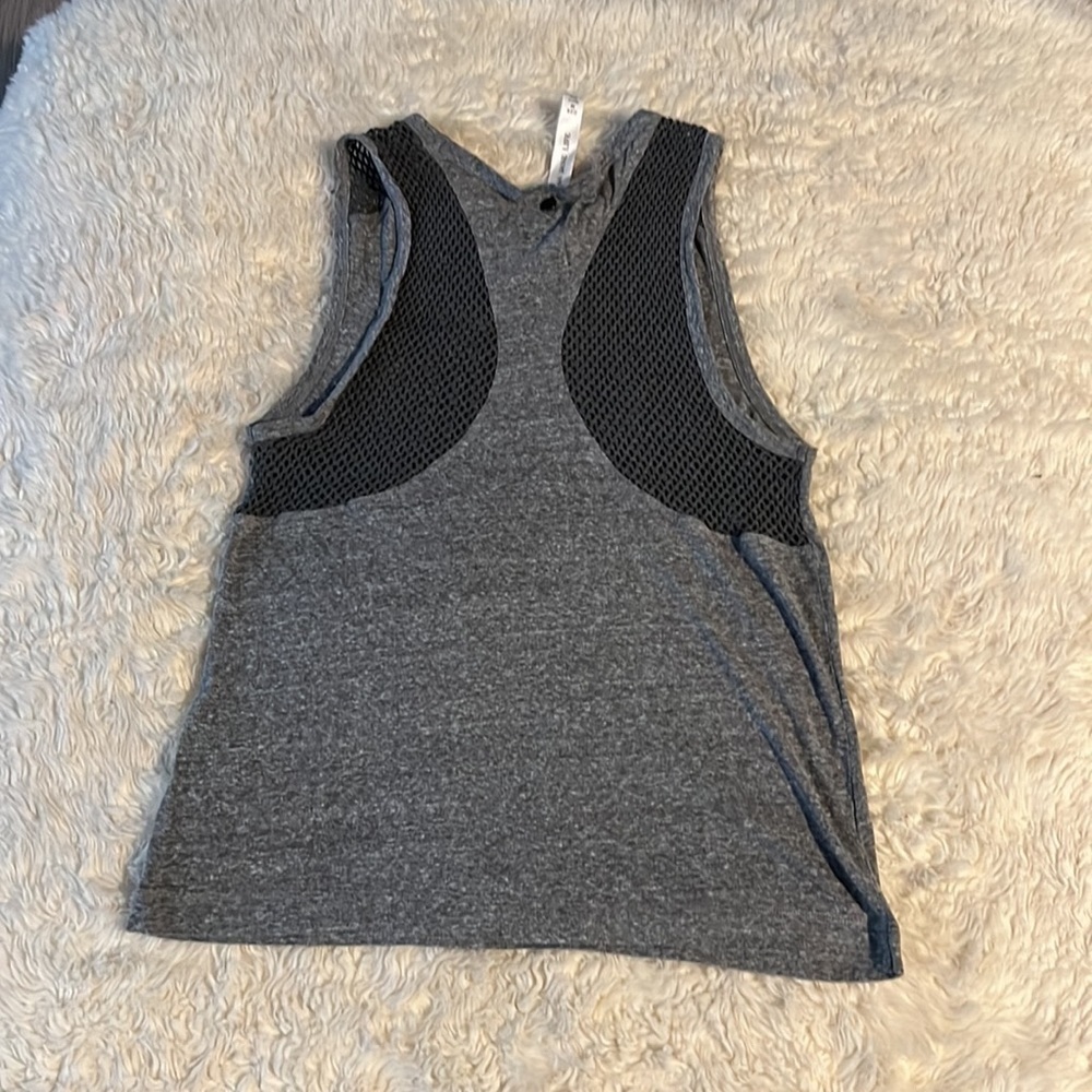 LORNA Jane Mesh Tank - Picture 3 of 3